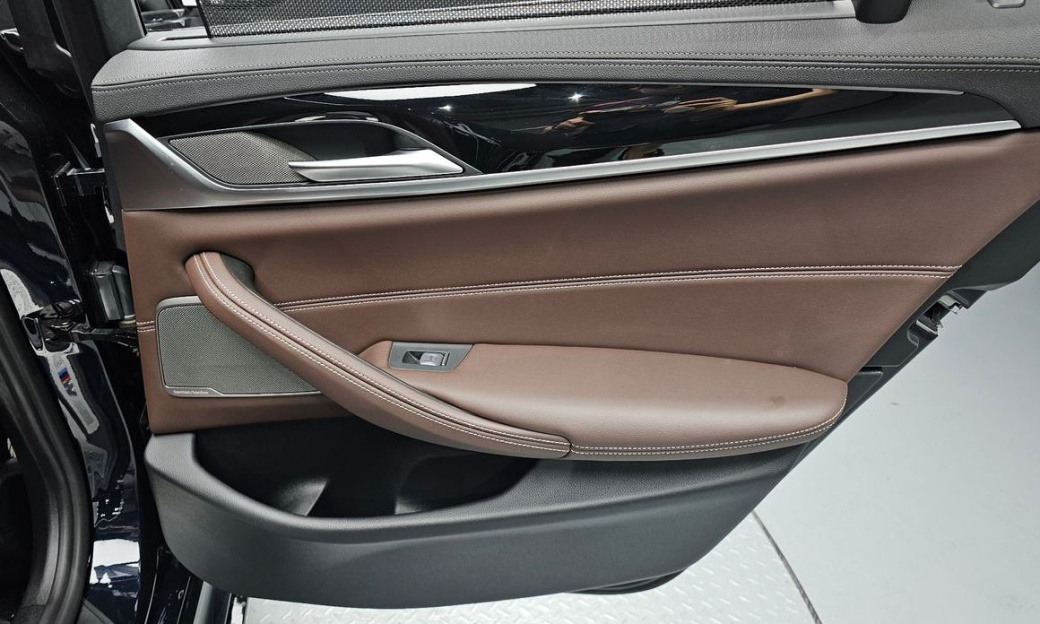 BMW 5-Series 530i M Sport Package, 2023