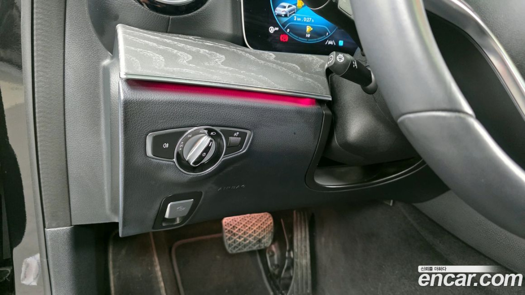 Mercedes-Benz E-Class E350 4MATIC Exclusive, 2023