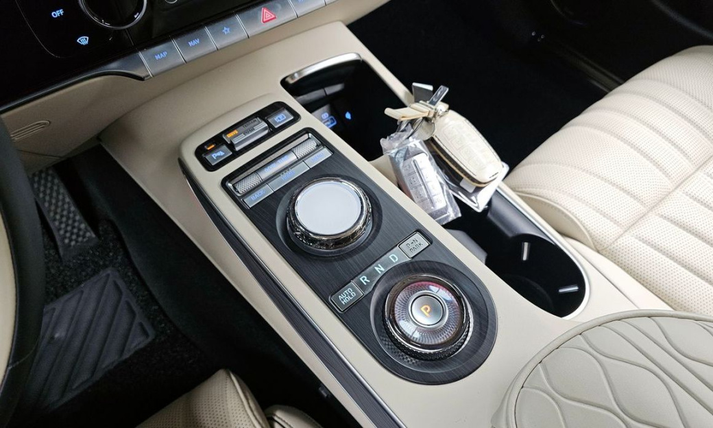Genesis GV70 2.5T Gasoline AWD, 2024