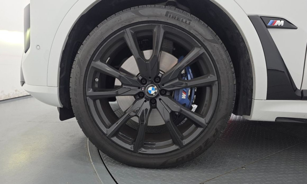 BMW X7 M60i xDrive M sport 6STR, 2025