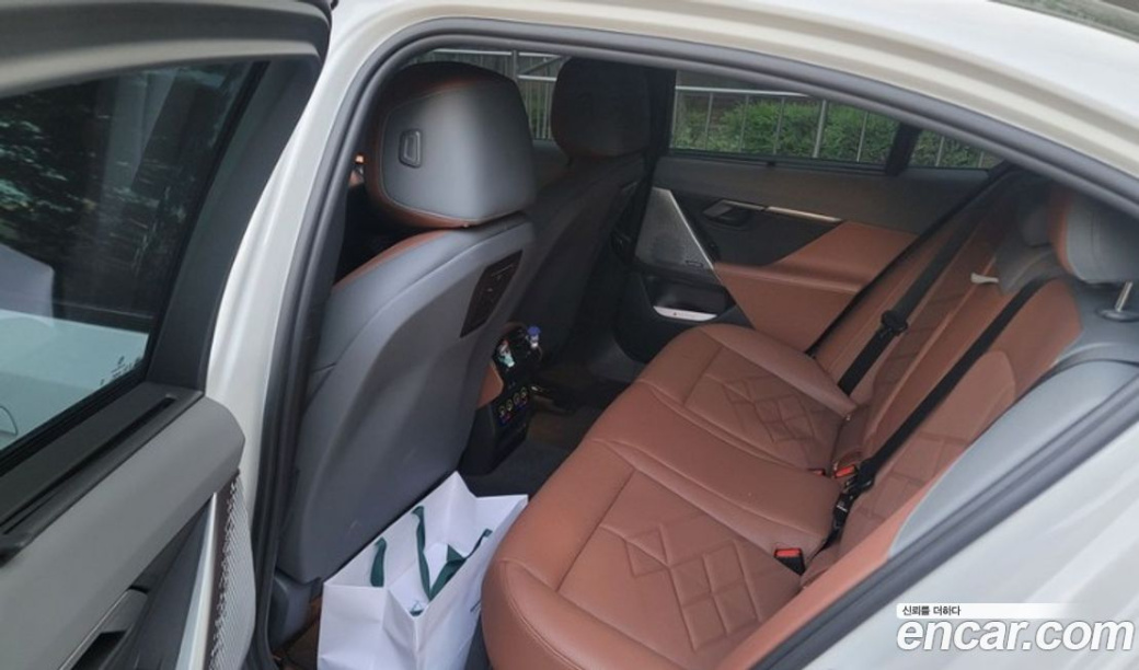 BMW 5-Series 530i xDrive M Sport, 2024