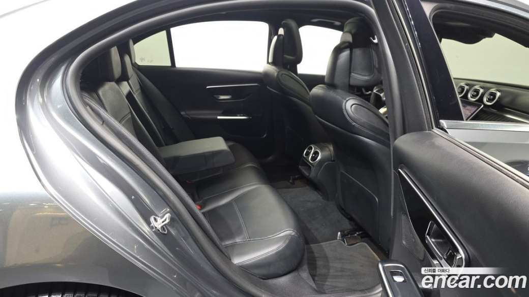 Mercedes-Benz C-Class C200 4MATIC Avantgarde, 2022