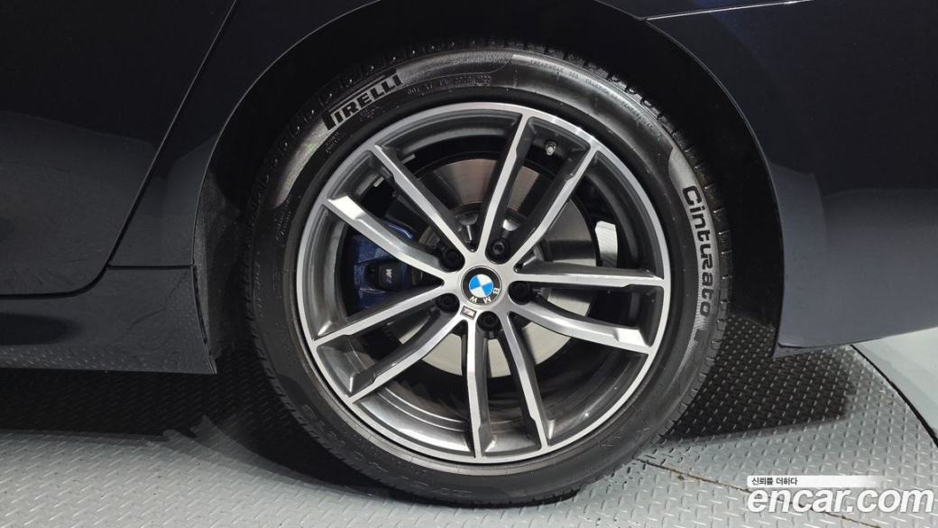 BMW 5-Series 520i M Sport, 2023