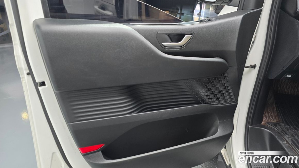 Hyundai Staria 2WD Camping Car, 2023