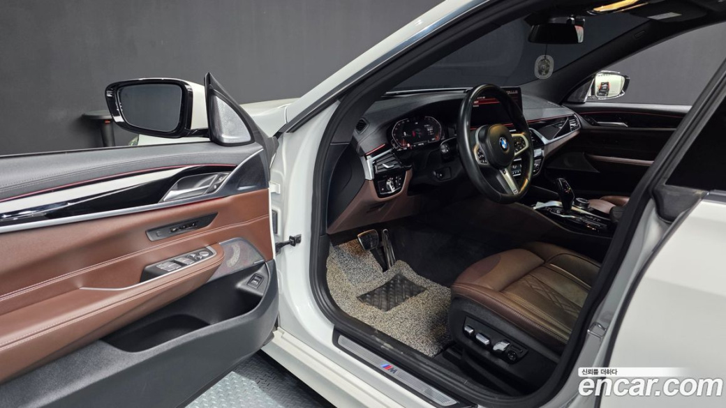 BMW Gran Turismo 640i xDrive M Sport, 2022