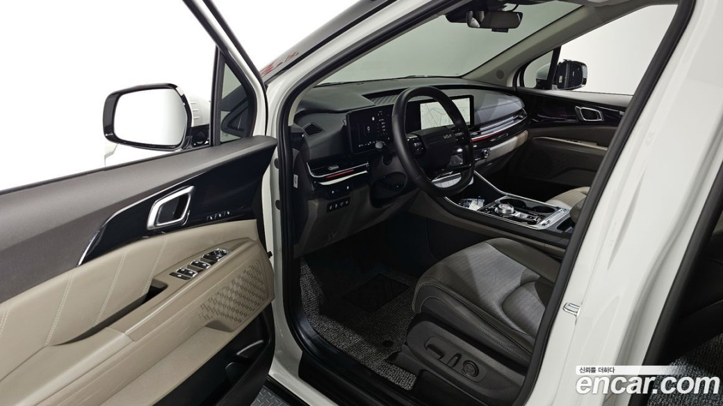 Kia Carnival 9-Seater Signature, 2025