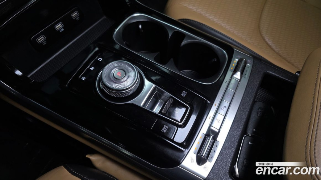 Kia Carnival 9-Seater Signature, 2022