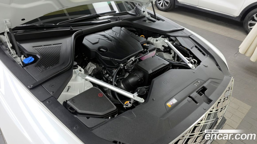 Genesis G80 Gasoline 2.5 Turbo 2WD, 2025