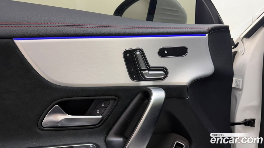 Mercedes-Benz CLA-Class CLA250 4MATIC, 2025