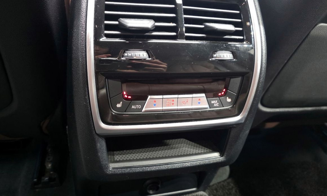 BMW X6 xDrive40i M Sport, 2023