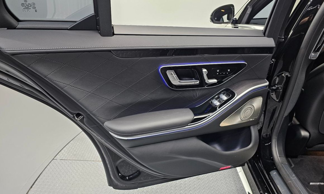 Mercedes-Benz S-Class S400 d 4MATIC, 2023