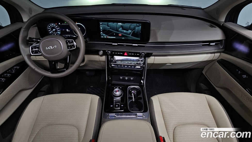 Kia Carnival 9-Seater Signature, 2023