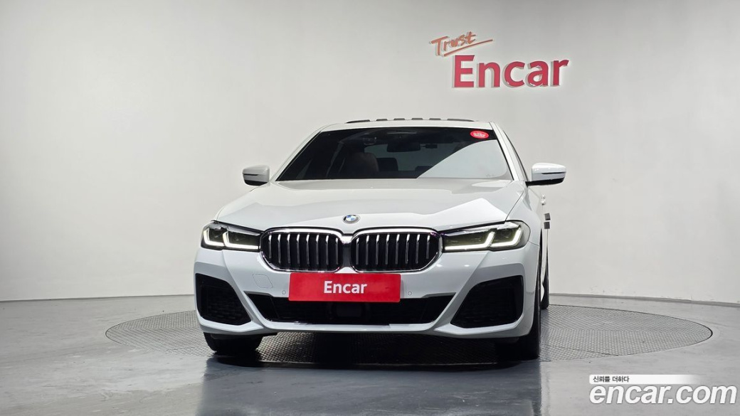 BMW 5-Series 530i M Sport Package, 2022