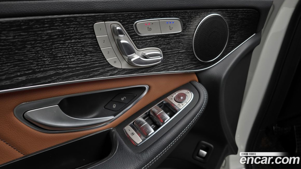 Mercedes-Benz GLC-Class GCL300 4MATIC Coupe, 2023
