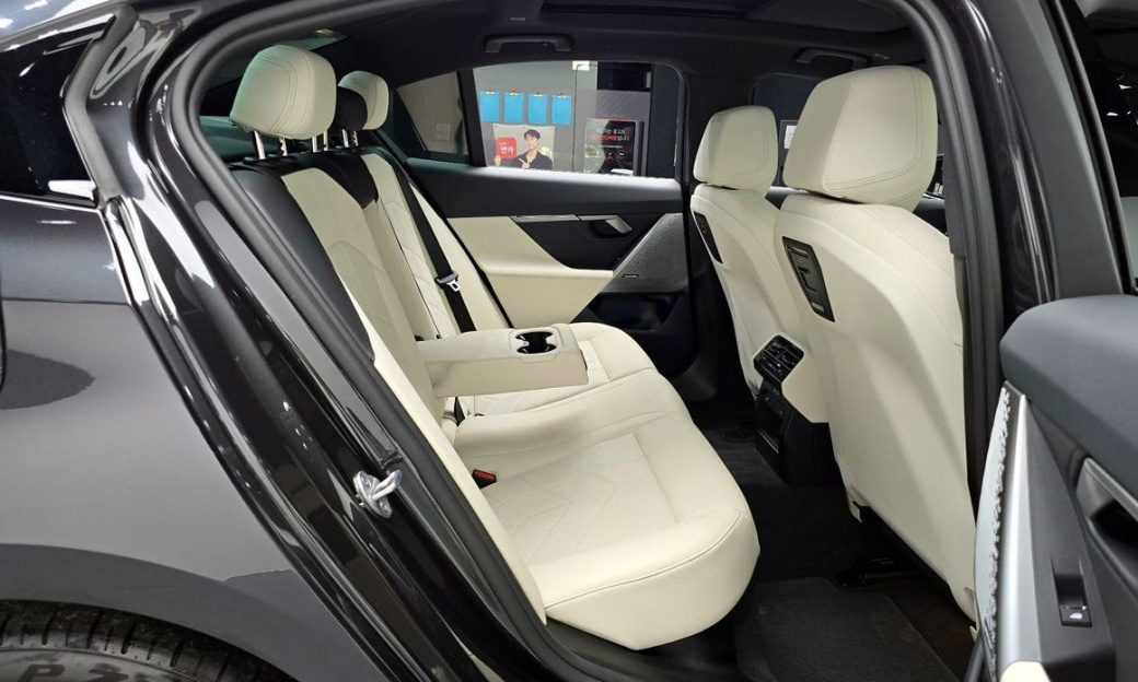 BMW 5-Series 520i M Sport, 2024