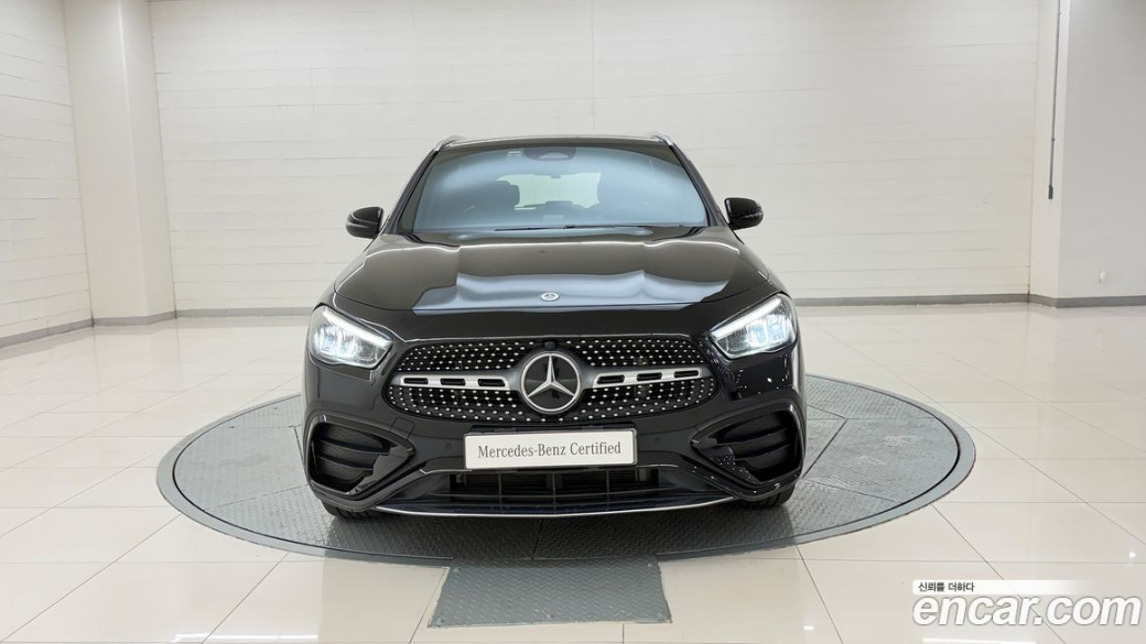 Mercedes-Benz GLA-Class GLA250 4MATIC, 2025