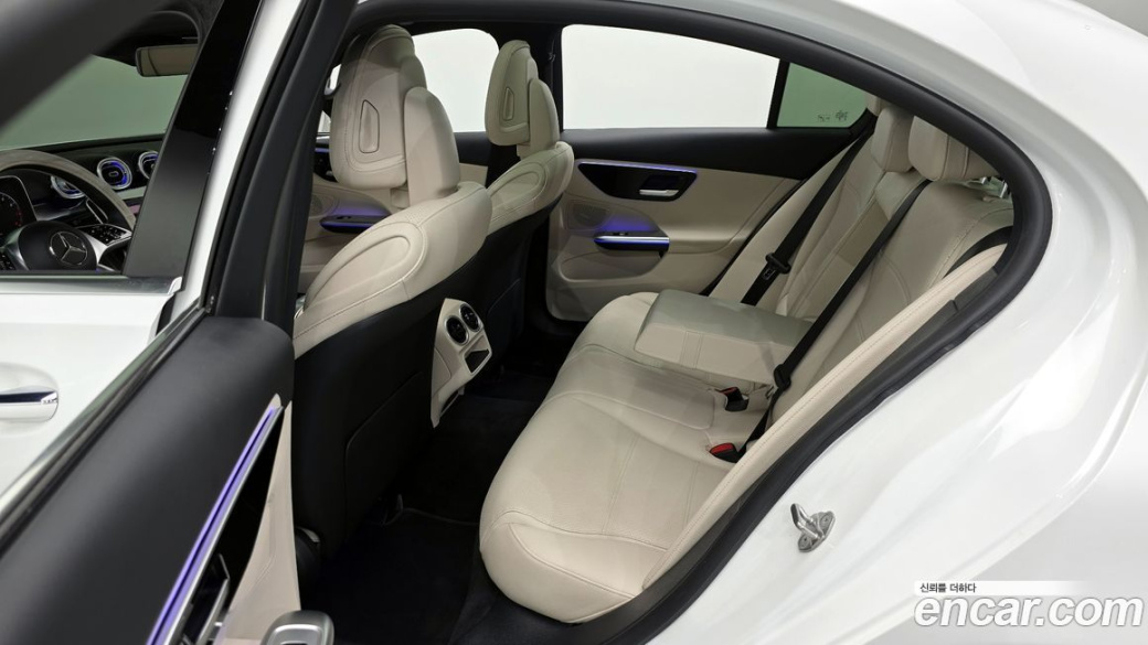 Mercedes-Benz C-Class C300 4MATIC Avantgarde, 2023