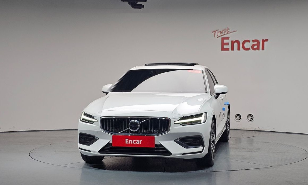 Volvo S60 B5 Ultimate Bright, 2023