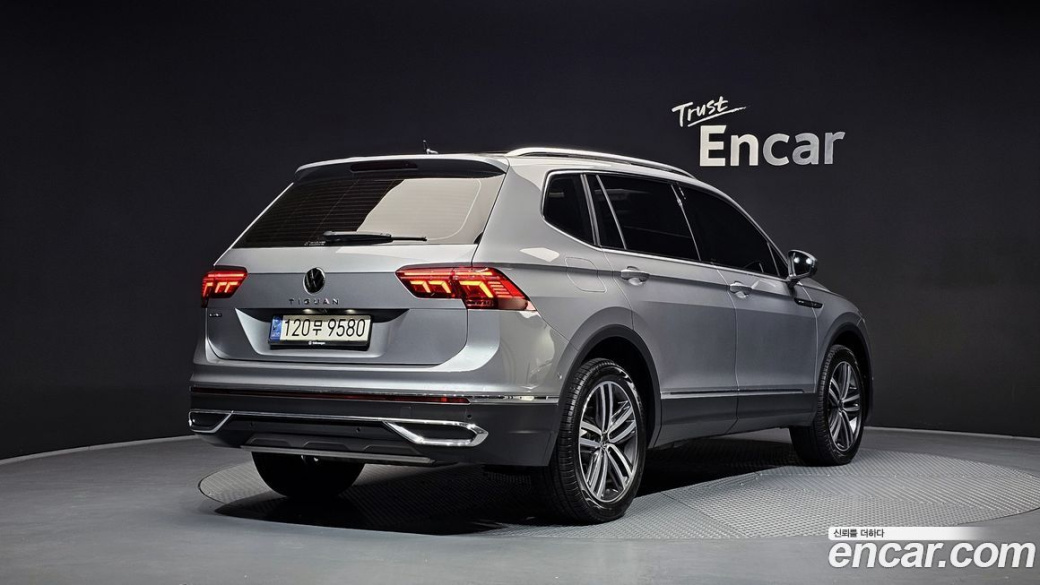 Volkswagen Tiguan 2.0 TSI Prestige, 2023
