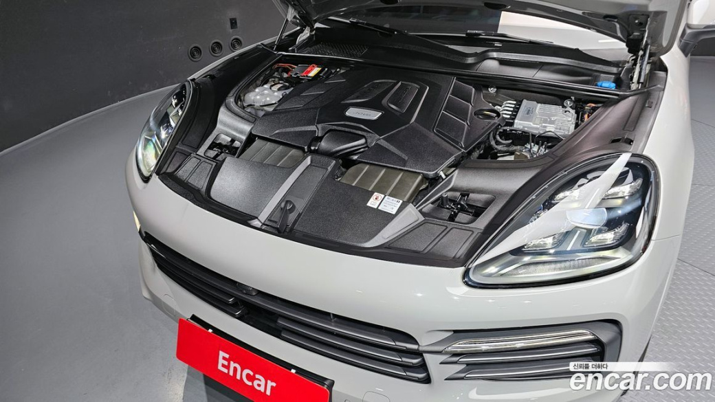 Porsche Cayenne 3.0 COUPE PLATINUM EDITION, 2022