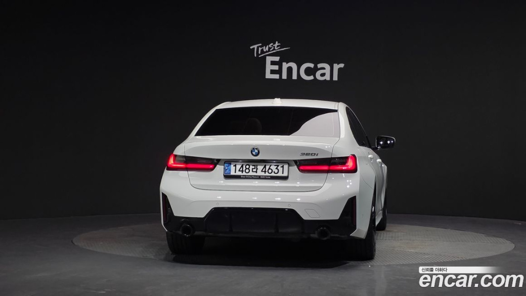 BMW 3-Series 320i M Sport, 2023