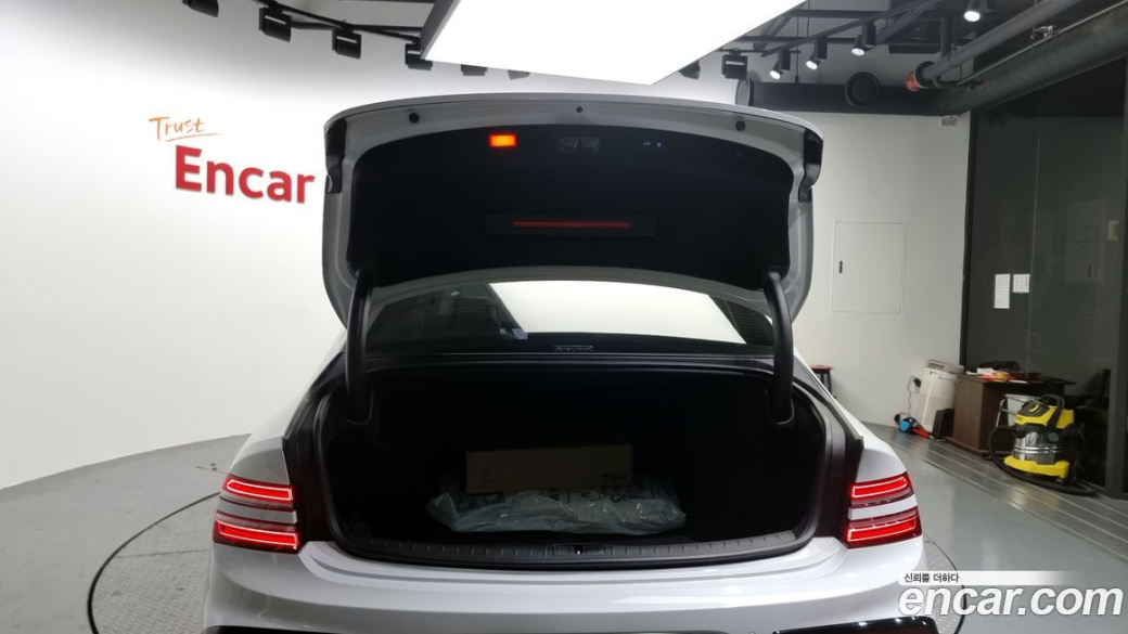 Genesis G80 Gasoline 2.5 Turbo AWD, 2026