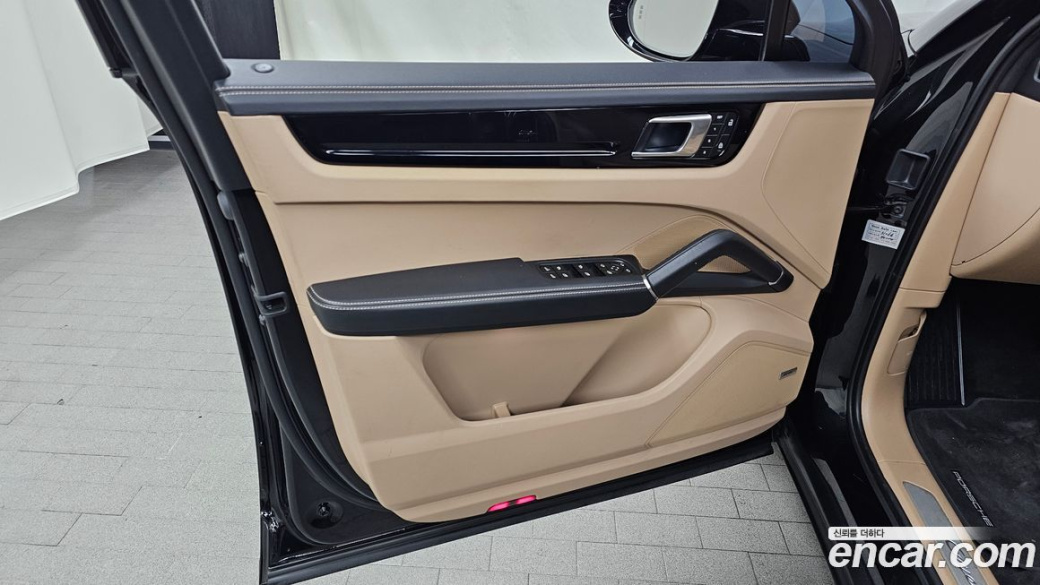 Porsche Cayenne 3.0 Coupe, 2023
