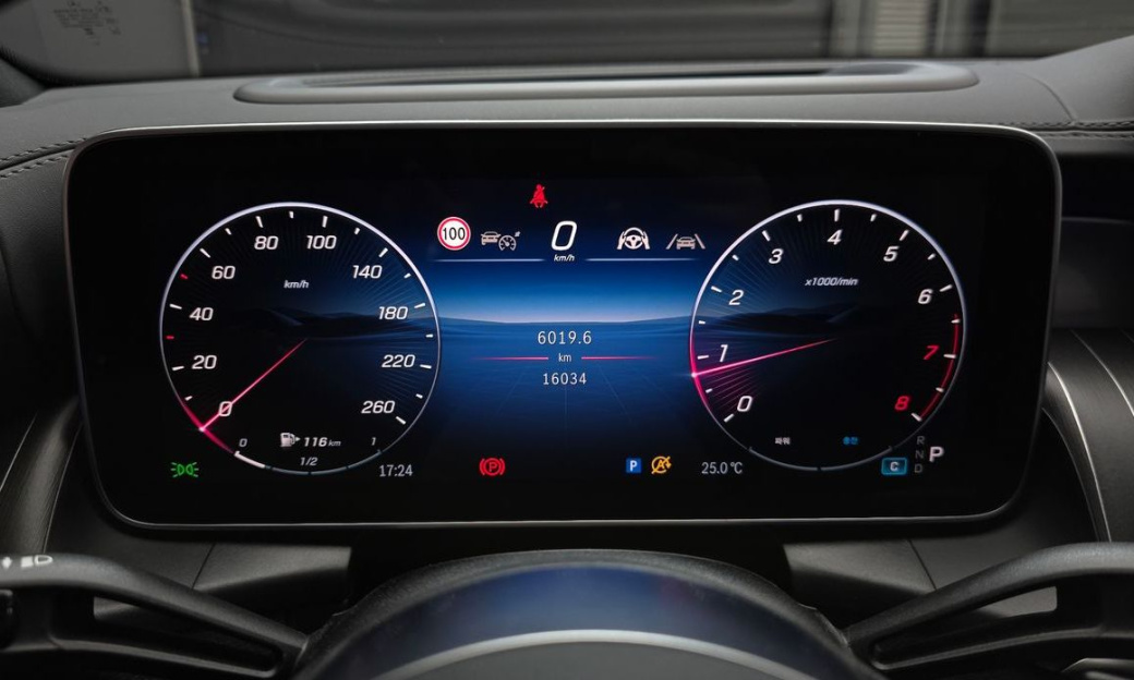 Mercedes-Benz GLC-Class GLC300 4MATIC Avnatgarde Coupe, 2025