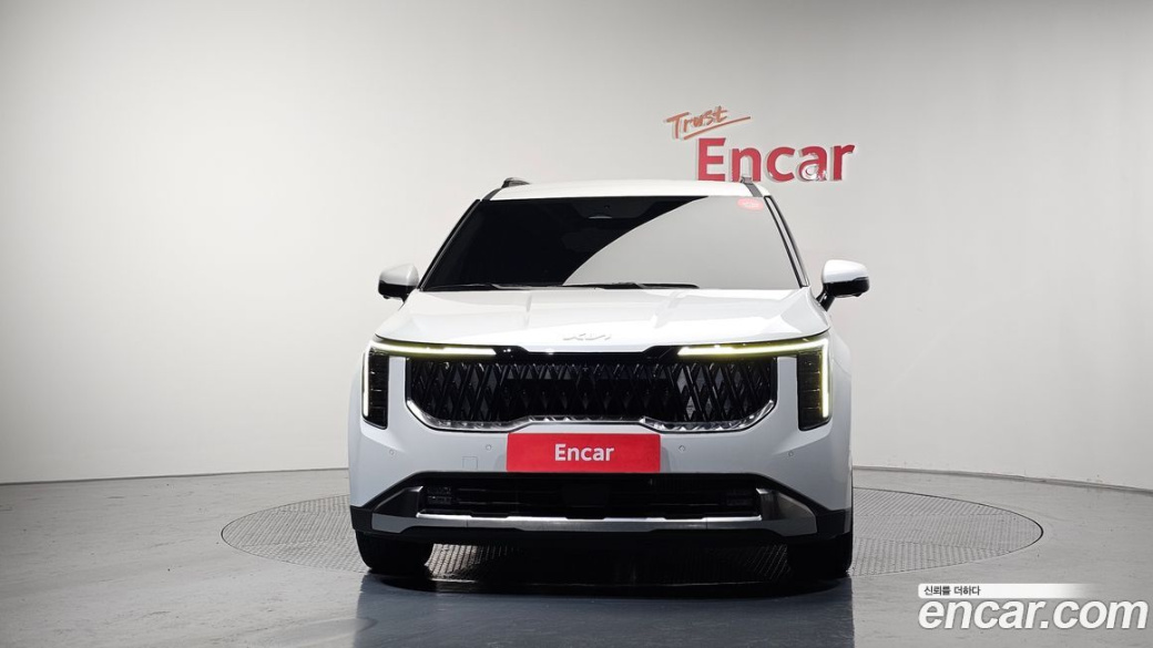 Kia Carnival 9-Seater Signature, 2025