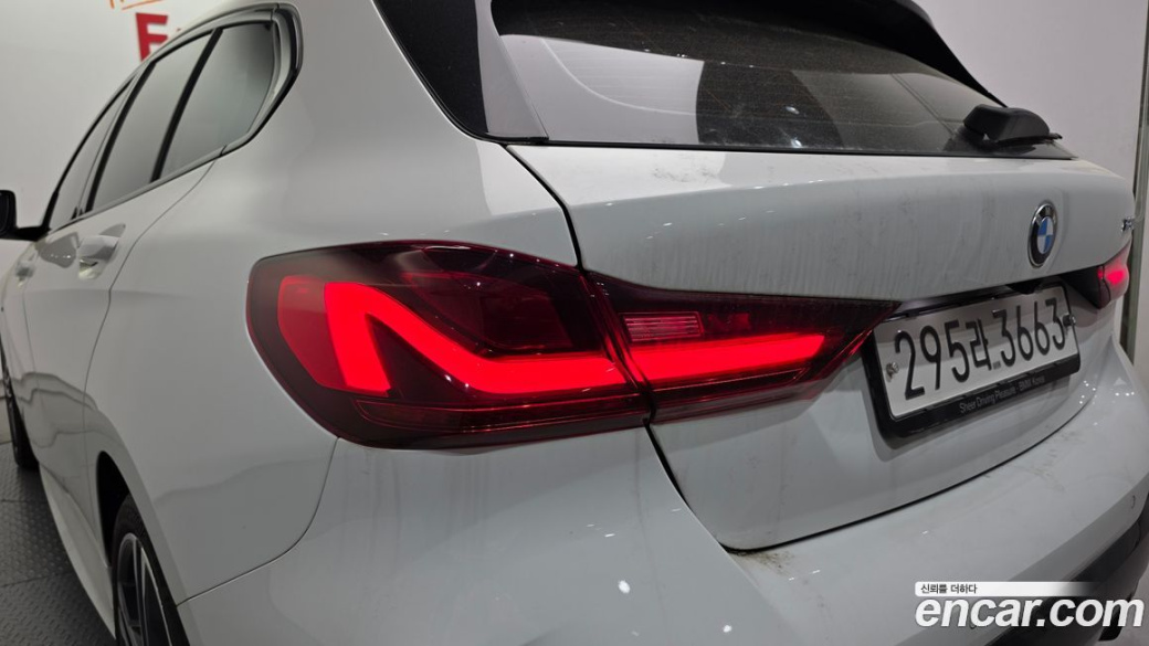 BMW 1-Series 120i M Sports, 2023