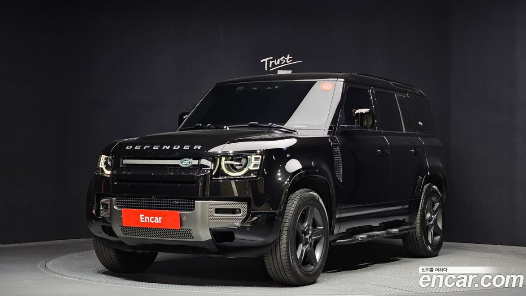Land Rover Defender 110 P300 X-Dynamic SE, 2023