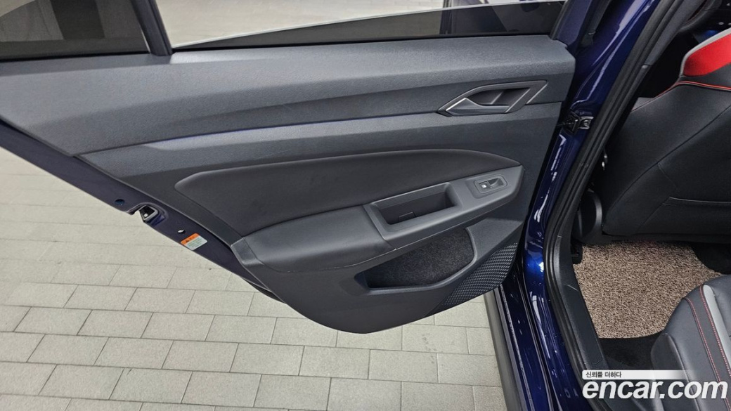 Volkswagen Golf 2.0 GTI, 2024