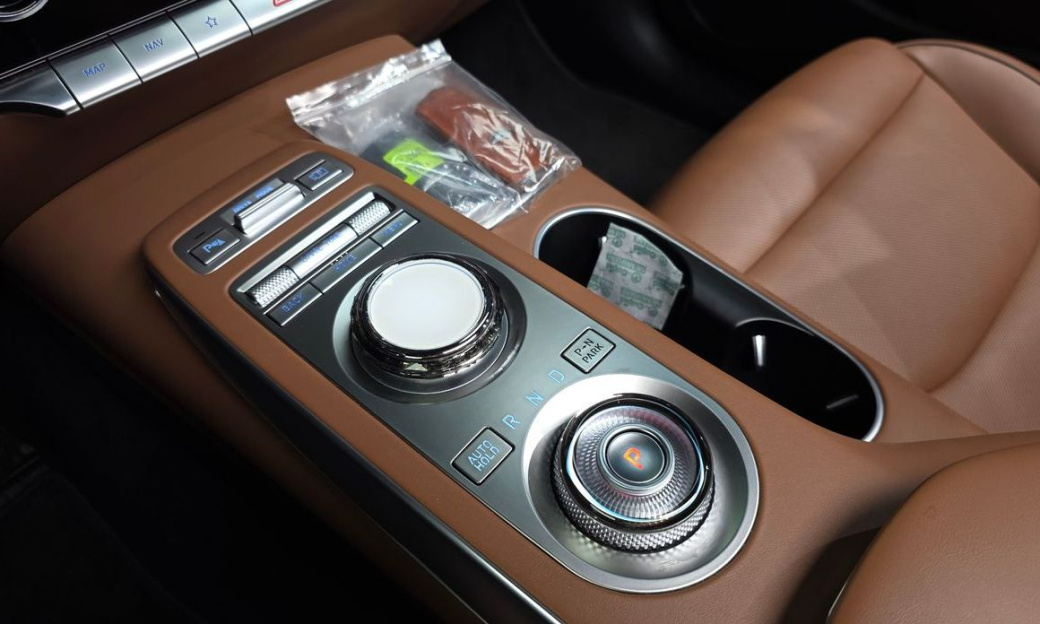Genesis GV70 2.5T Gasoline 2WD, 2021
