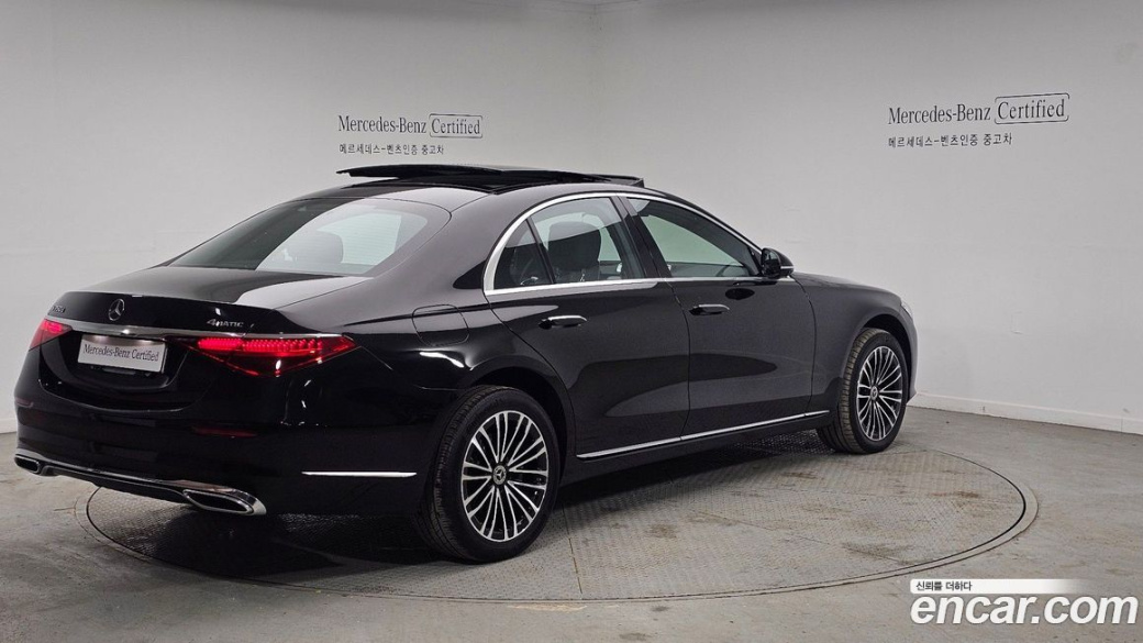 Mercedes-Benz S-Class S350 d 4MATIC, 2025