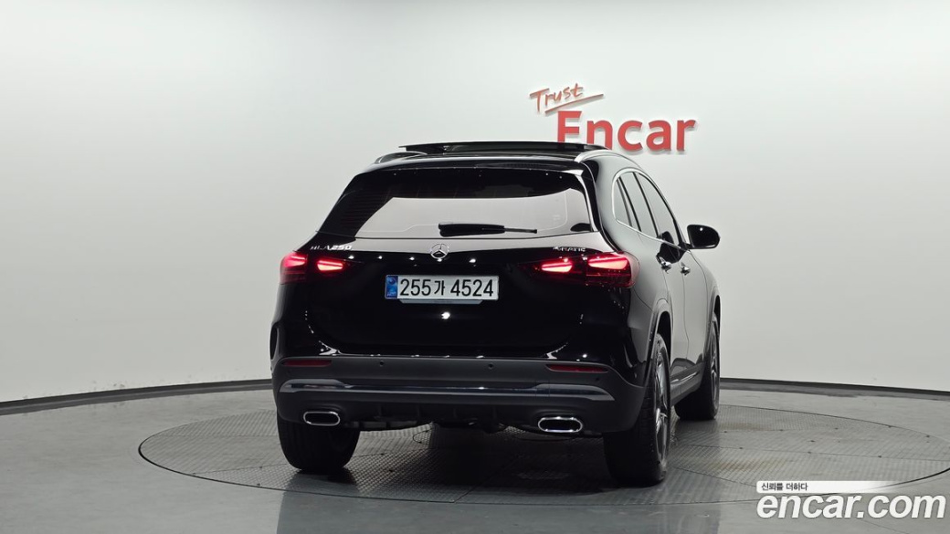 Mercedes-Benz GLA-Class GLA250 4MATIC, 2026