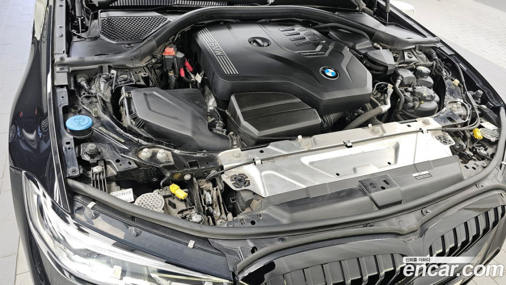 BMW 3-Series 320i M Sport, 2022