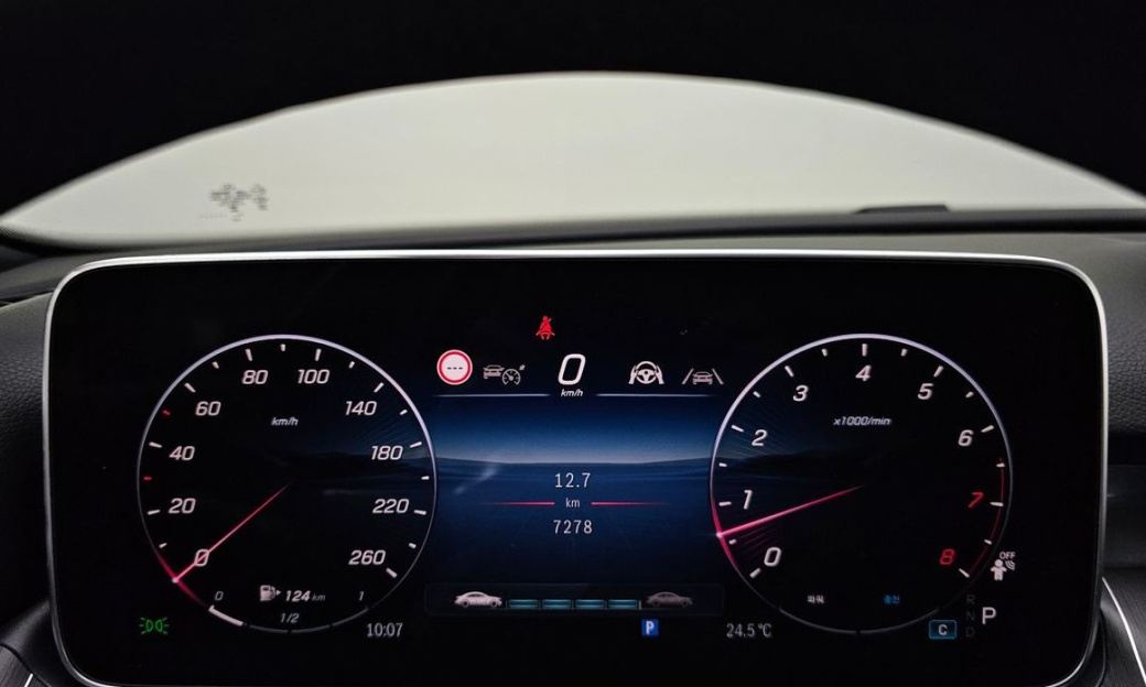 Mercedes-Benz C-Class C200 Avantgarde, 2025