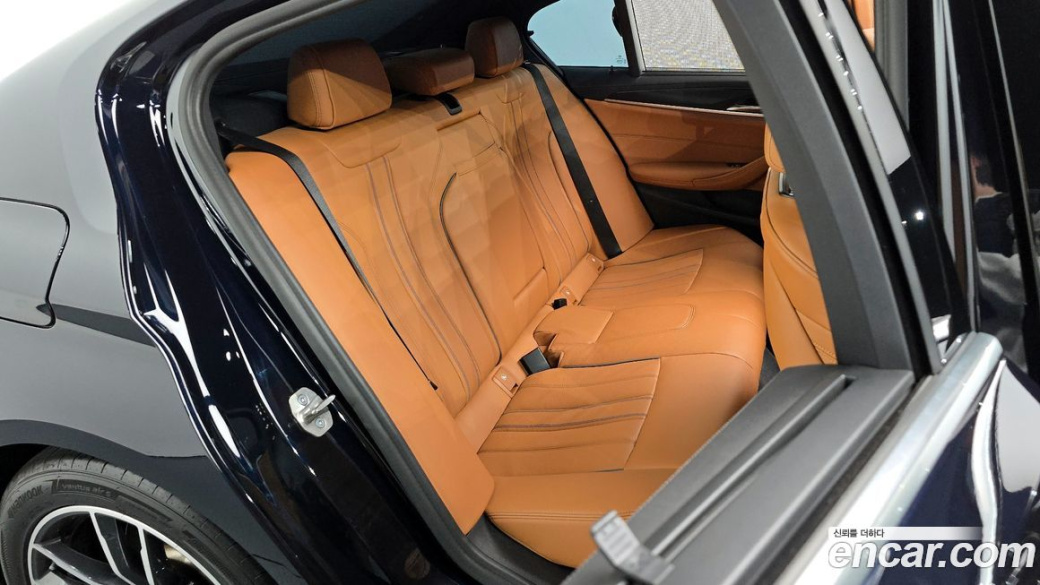 BMW 5-Series 520i M Sport, 2022