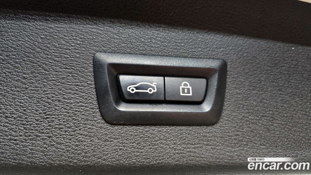 BMW X1 xDrive 20i M Sport, 2022