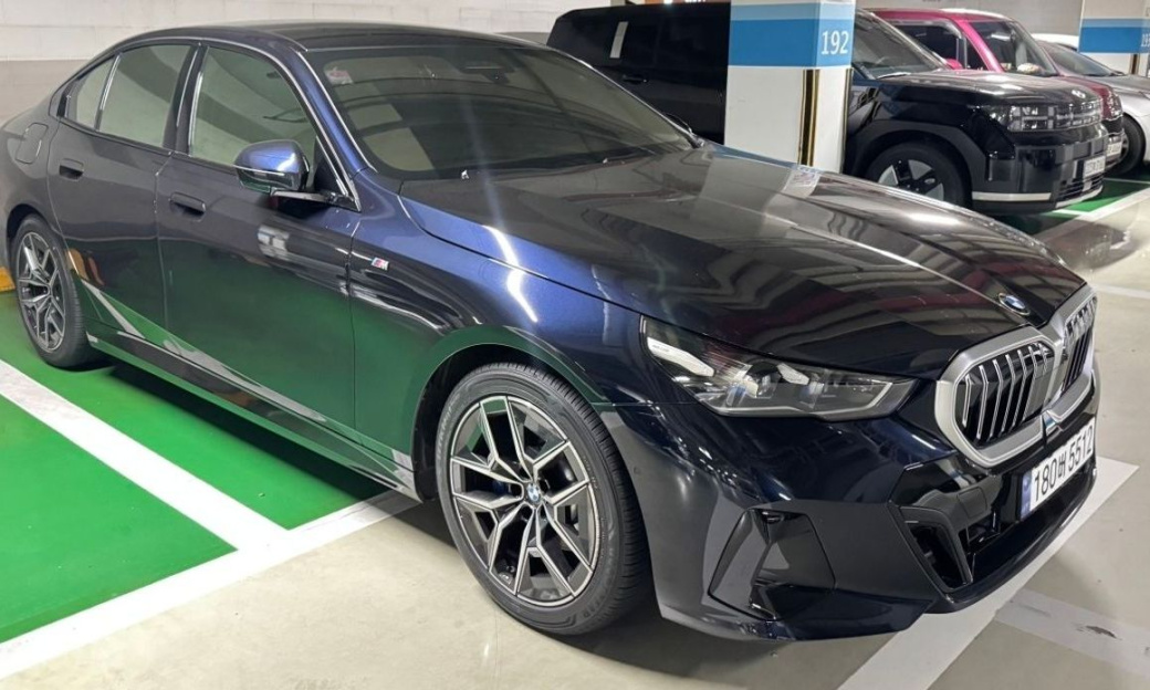 BMW 5-Series 520i M Sport, 2024