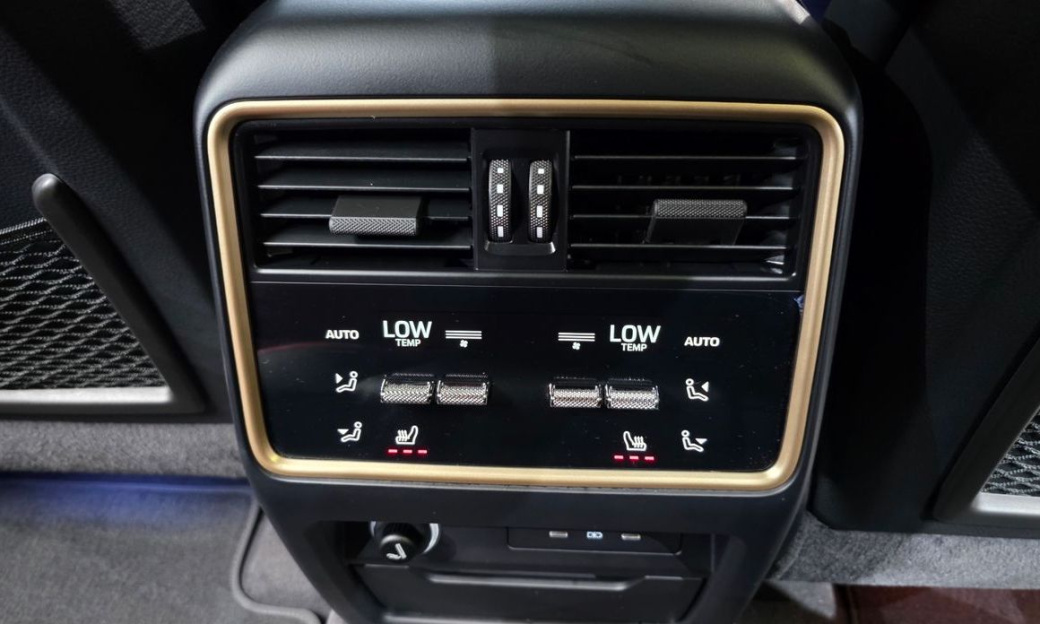 Porsche Cayenne 3.0 Coupe, 2024
