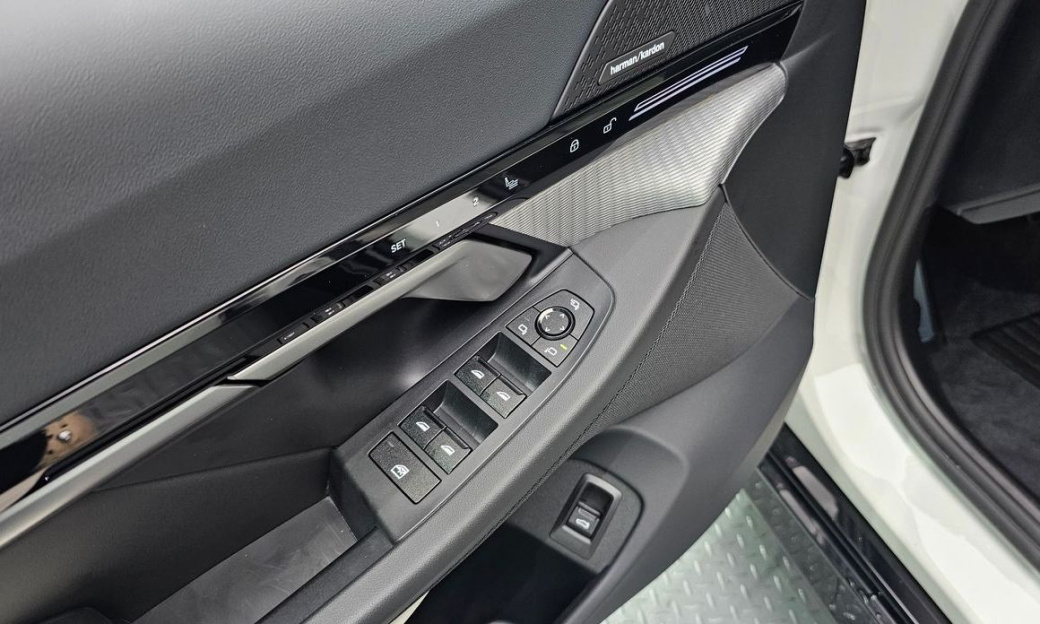 BMW 5-Series 520i M Sport, 2024