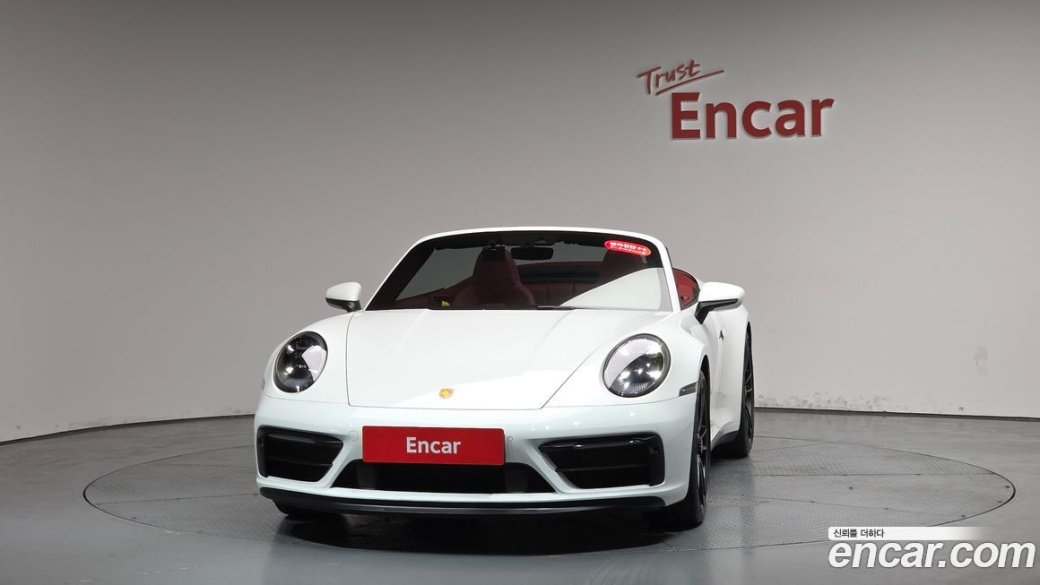 Porsche 911 Carrera 4 GTS Cabriolet, 2022