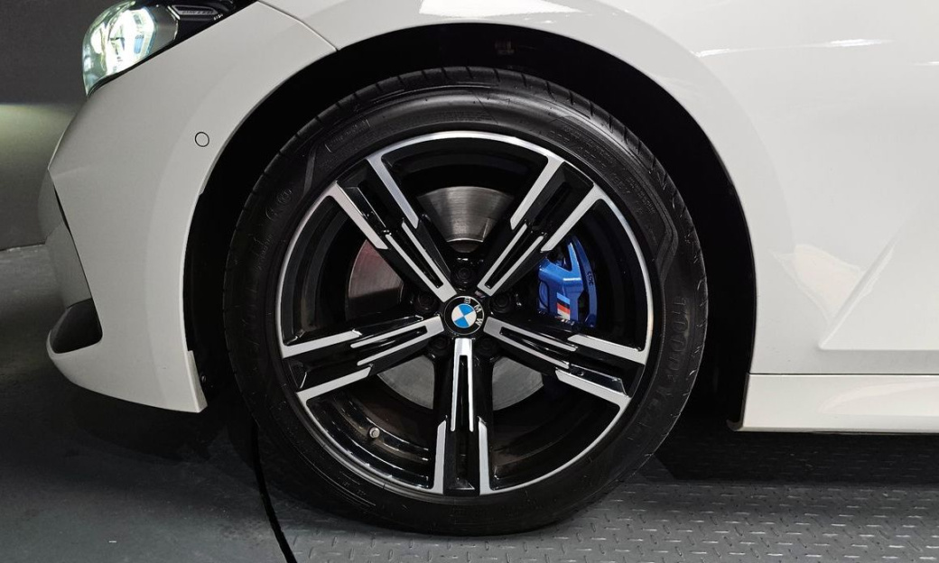 BMW 3-Series 320d Touring M Sport, 2024