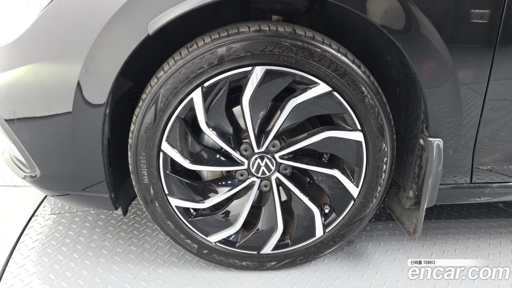 Volkswagen Golf 2.0 TDI Prestige, 2024