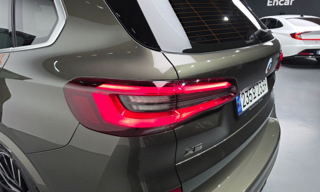 BMW X5 M50i, 2023