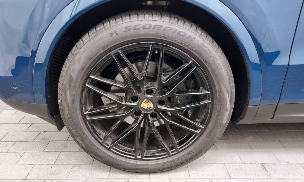 Porsche Cayenne 3.0, 2024