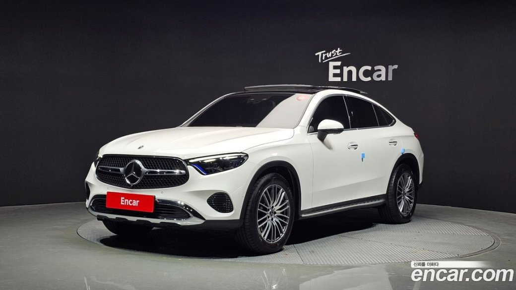 Mercedes-Benz GLC-Class GLC300 4MATIC Avnatgarde Coupe, 2025