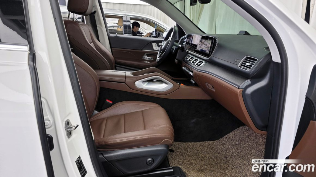 Mercedes-Benz GLE-Class GLE300d 4MATIC, 2024