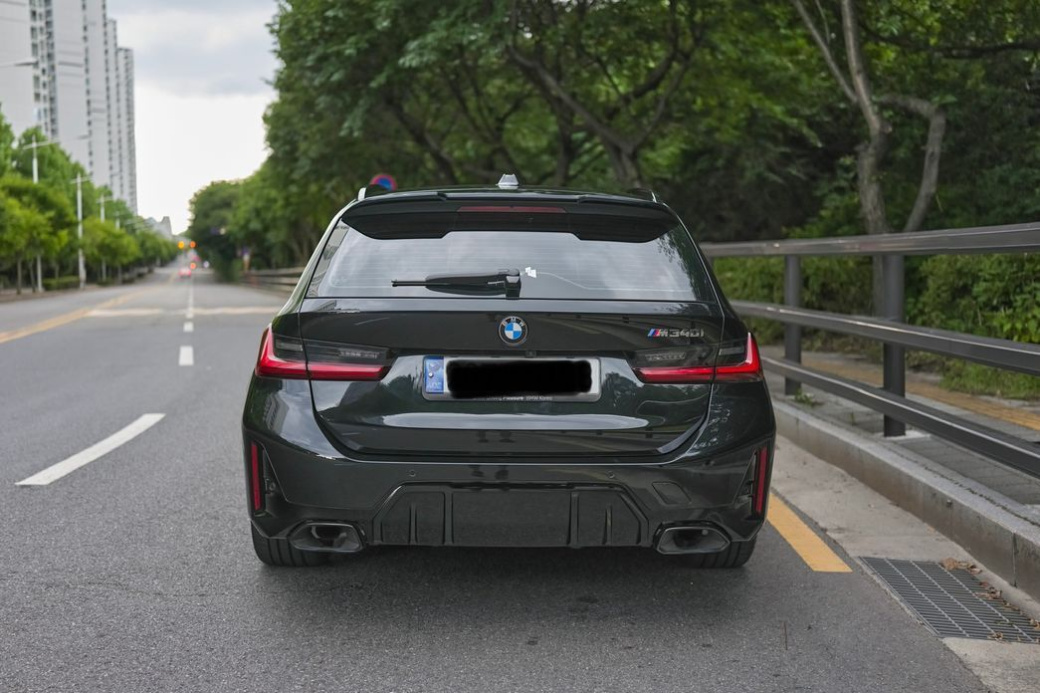 BMW 3-Series M340i xDrive Touring, 2024